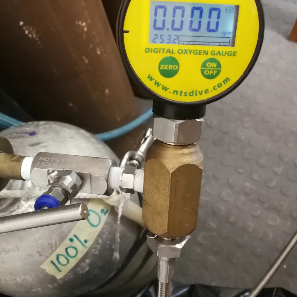Цифровой манометр ДМ5001